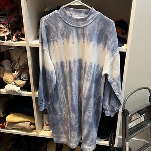 GAP Blue and White Tie-Dye Long Sleeve Dress